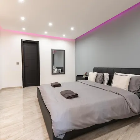 Luxury 2 Bed In The Heart Of St Julians Lägenhet