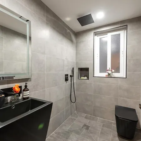 Lägenhet Luxury 2 Bed In The Heart Of St Julians