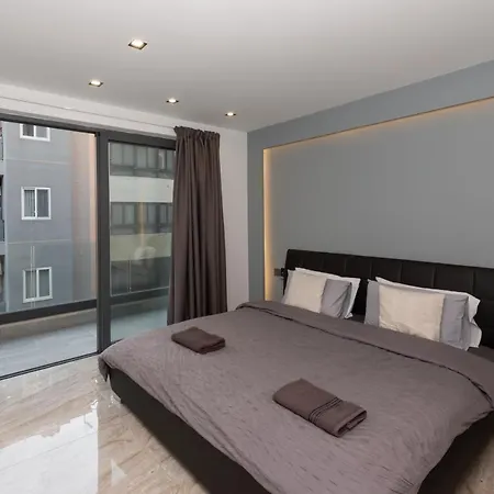 Apartment Luxury 2 Bed In The Heart Of St Julians
