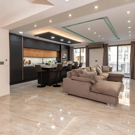 Luxury 2 Bed In The Heart Of St Julians *