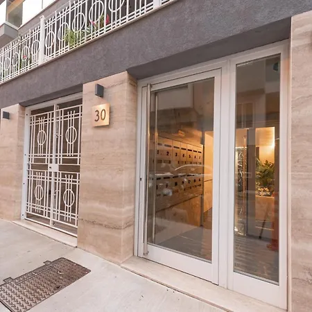 Luxury 2 Bed In The Heart Of St Julians