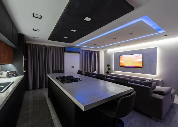 Luxury 2 Bed In The Heart Of St Julians