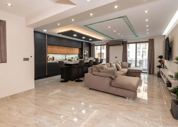 Luxury 2 Bed In The Heart Of St Julians *