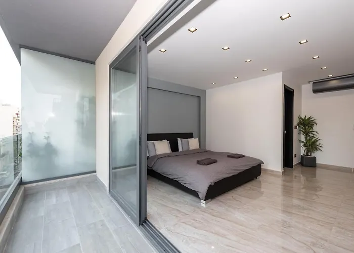 Daire Luxury 2 Bed In The Heart Of St Julians