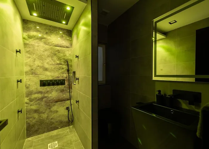 Luxury 2 Bed In The Heart Of St Julians Daire Saint Julian's