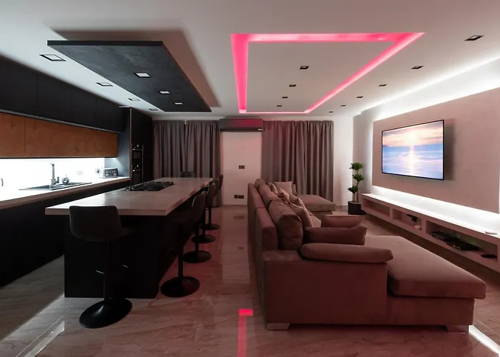 Luxury 2 Bed In The Heart Of St Julians Apartment