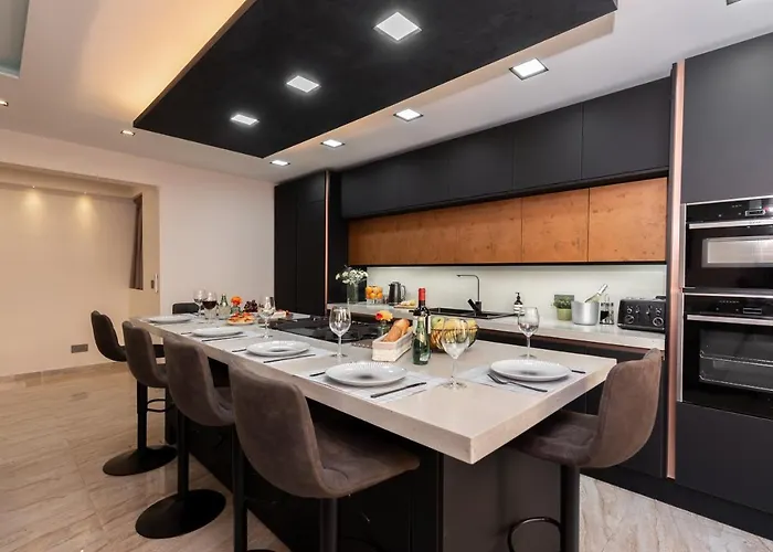 Luxury 2 Bed In The Heart Of St Julians Apartment San Ġiljan