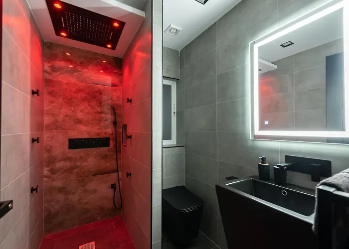 Luxury 2 Bed In The Heart Of St Julians Apartment