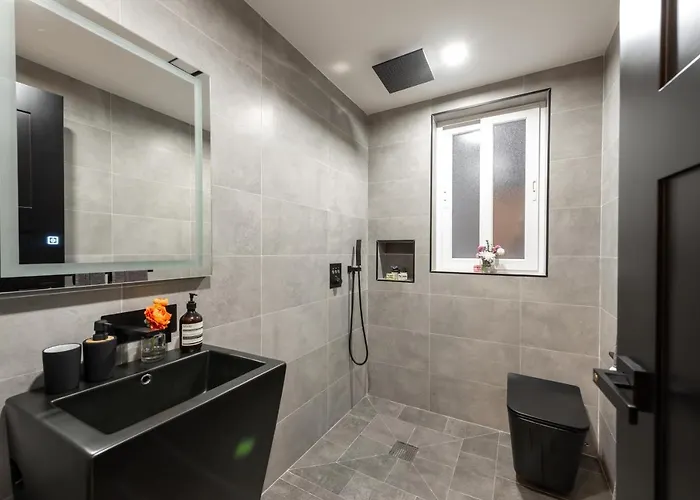 Apartment Luxury 2 Bed In The Heart Of St Julians