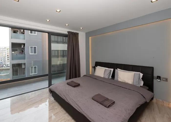 Apartment Luxury 2 Bed In The Heart Of St Julians